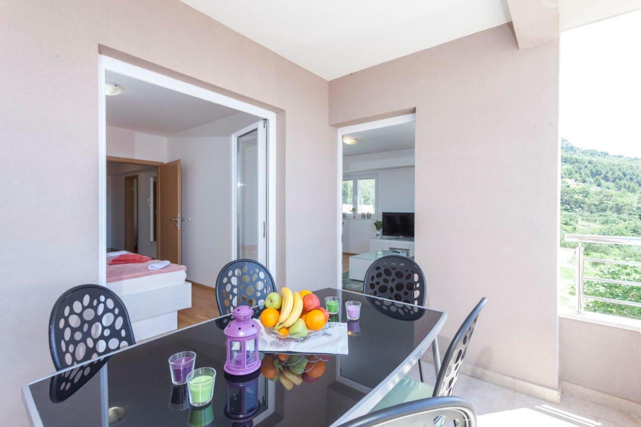Apartments Dora Makarska Exterior photo