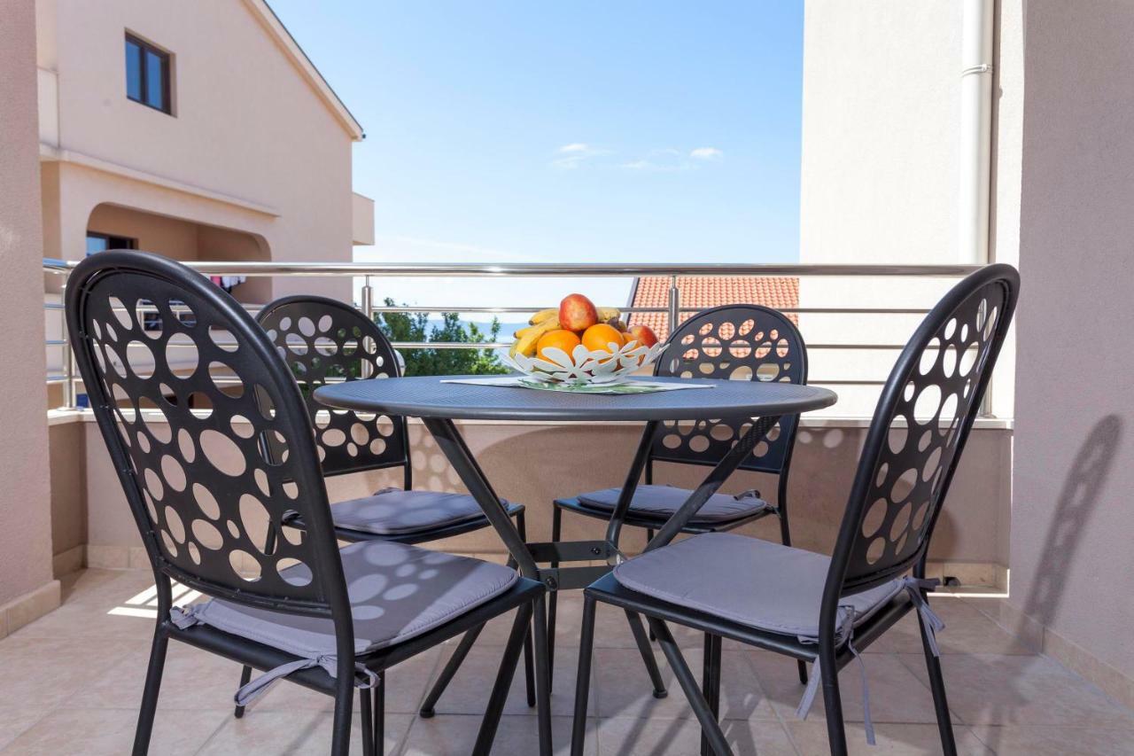 Apartments Dora Makarska Exterior photo
