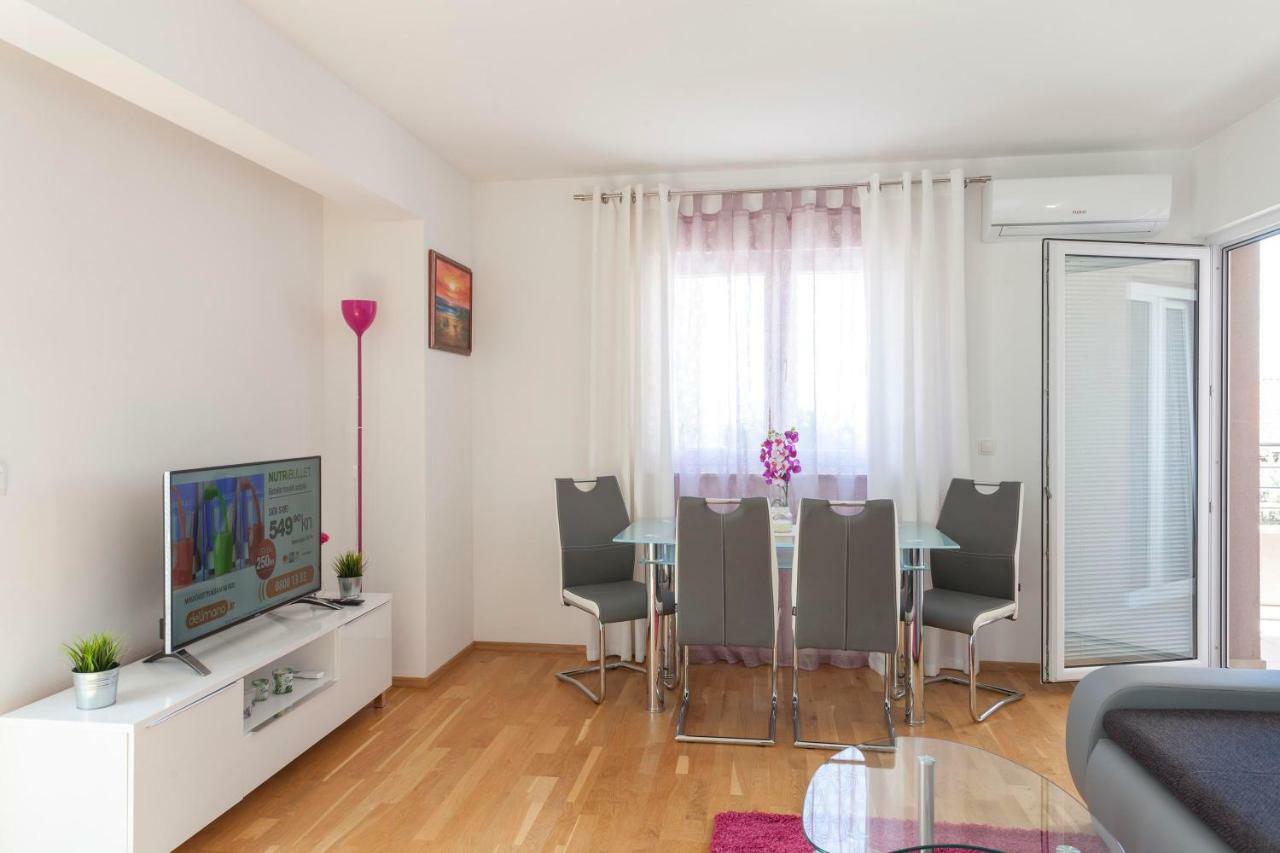 Apartments Dora Makarska Exterior photo
